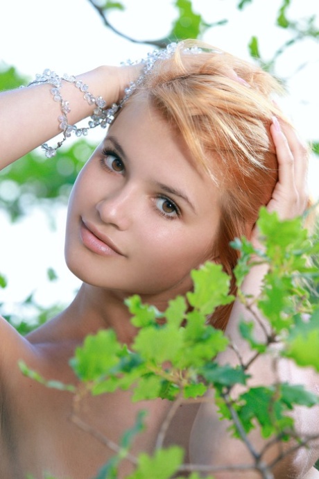 redhead outdoor free nude pic