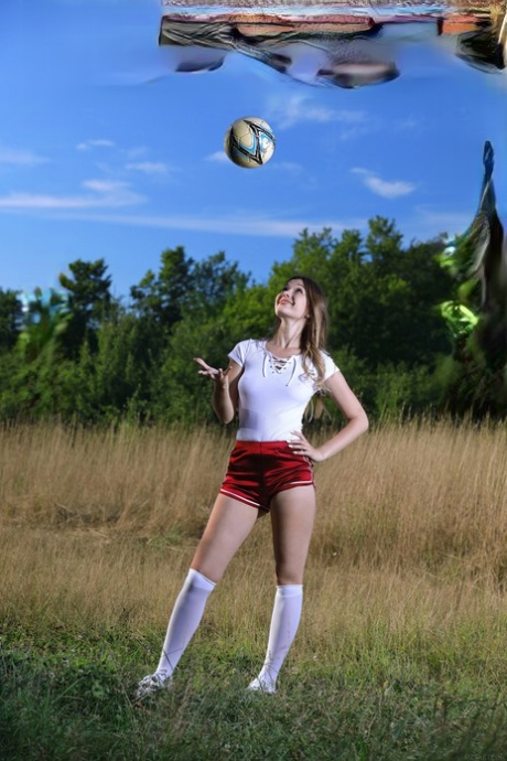 運動能力の高いティーンエイジャー 無料ポルノ 写真