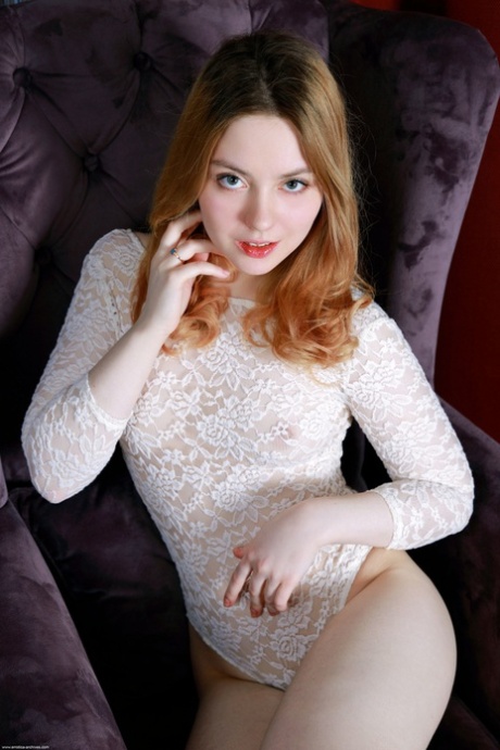 pale hairy beautiful nude pic