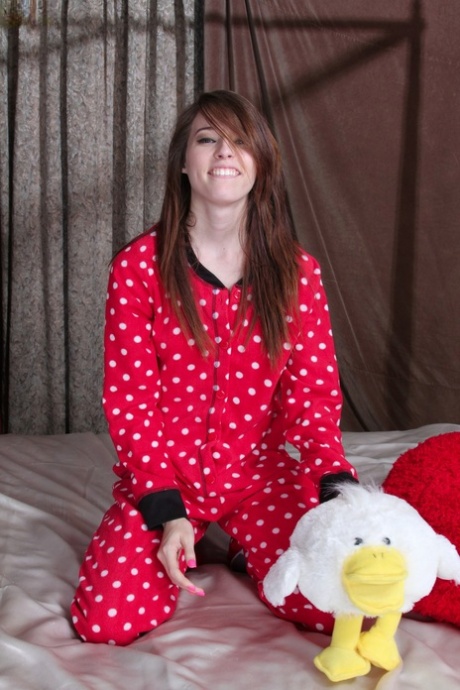 Caitlin Mcswain adult model image