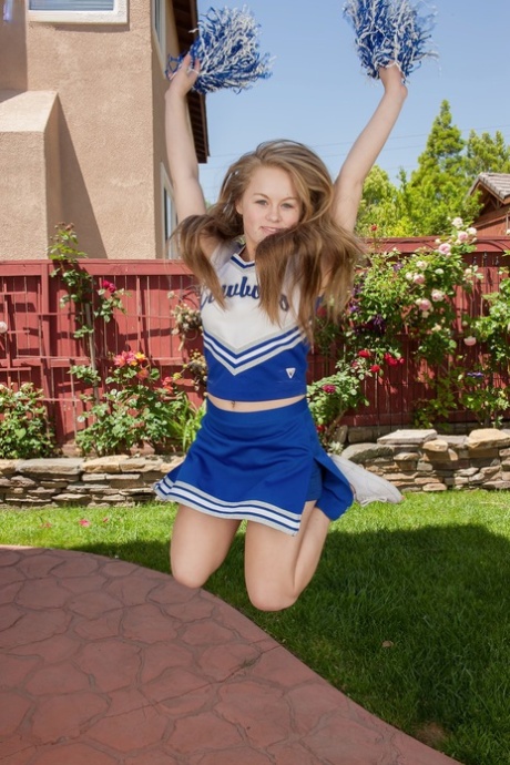 teen armpit xxx image