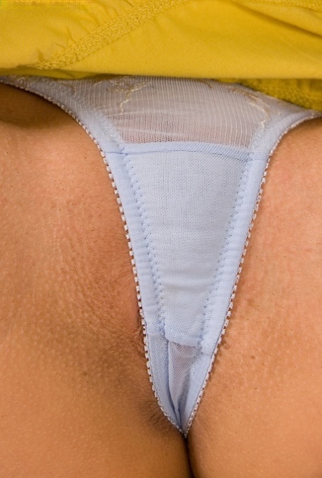 upskirt close up top picture