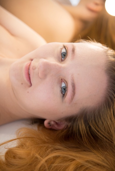 Rothaarige blaue Augen erotische hd bild