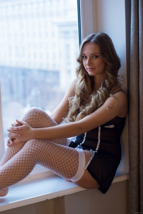 Amy Moore free pornstar pictures
