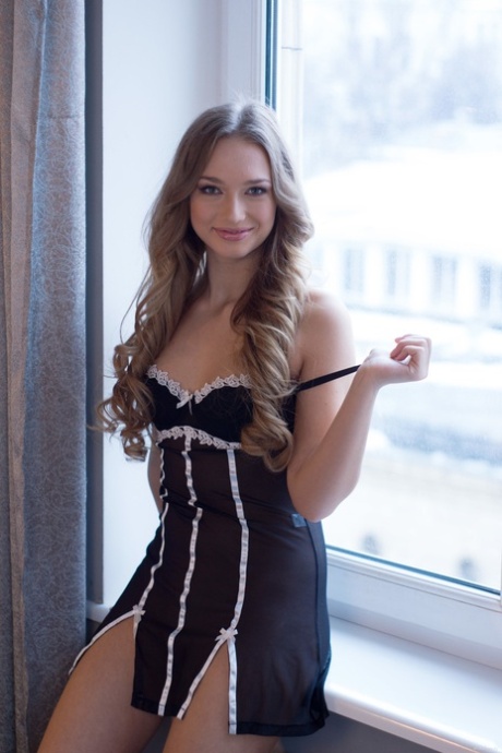 Amy Moore free pornstar pictures
