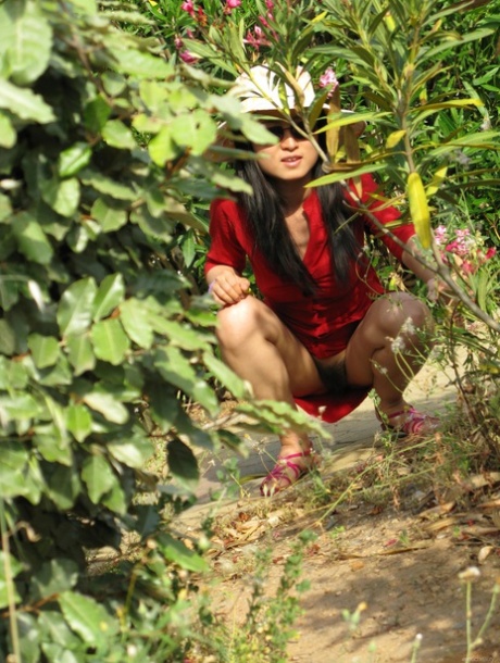 asiatico allaperto sesso artistico archivio