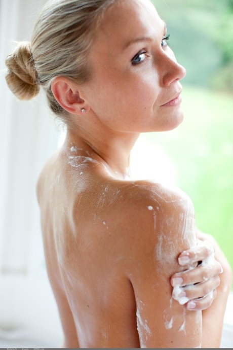 Lizzy Merova model xxx pics