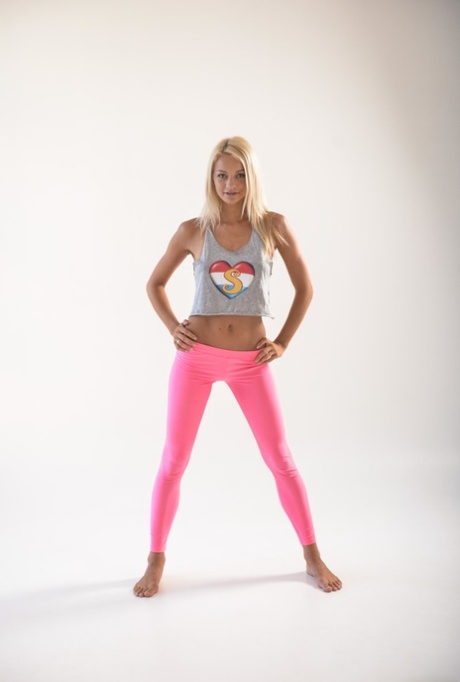 teen yoga pants sexy naked photo