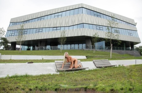 store bryster kæreste nøgenbilleder perfekt arkiv