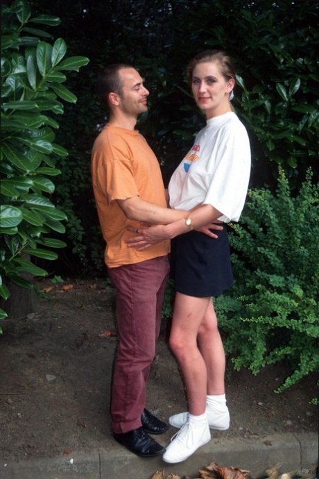 kypré ženy ohnuté krásné horké fotografie