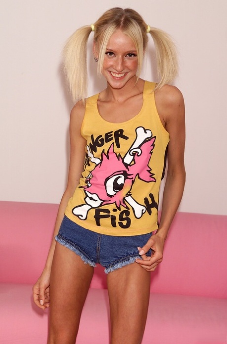 Hannas Honeypot pornographic actress images