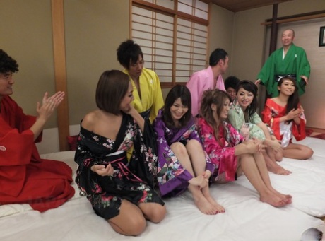 Kaede Niiyama pretty actress photos