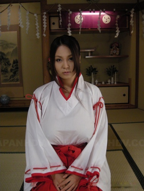 asiatisk hemmafru hd het arkiv