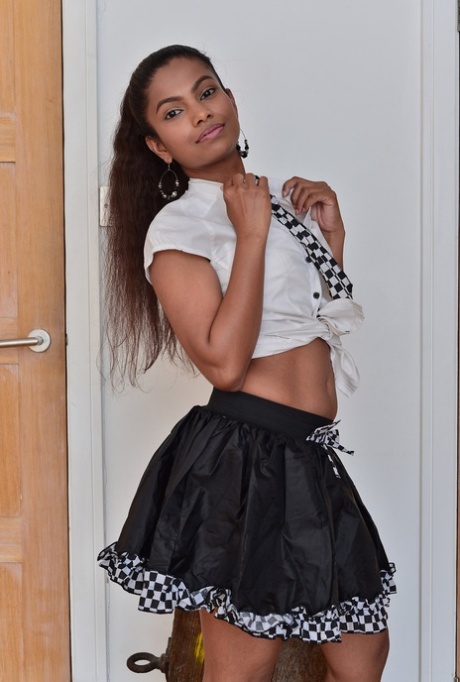 Alishaa Mae model pornographic img