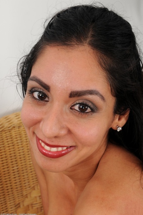 Bianca Mendoza star art galleries