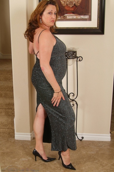 chubby mature nudes archive