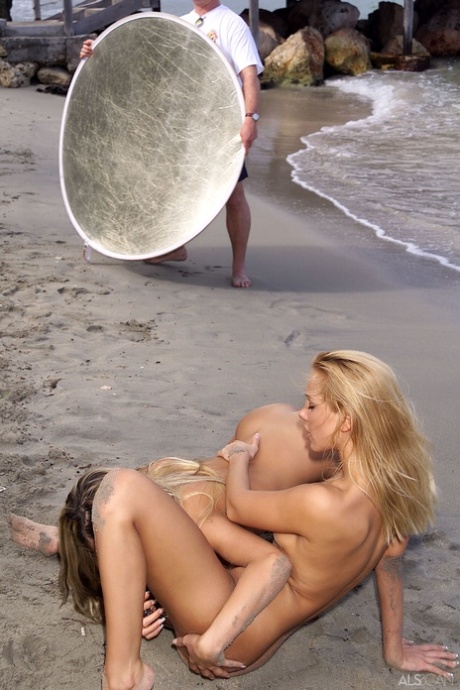 Vega Vixen pretty model galleries