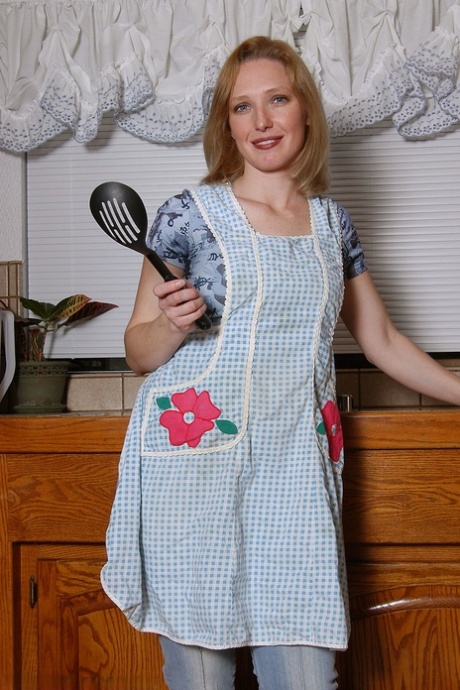 cuisine mature assez érotique archive