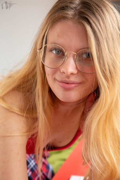 Sophie Sparks pornstar exclusive archive
