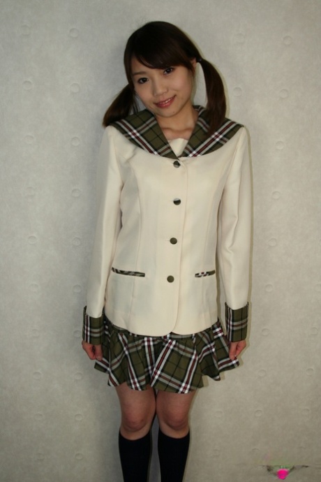 japonská školačka sexy top fotky