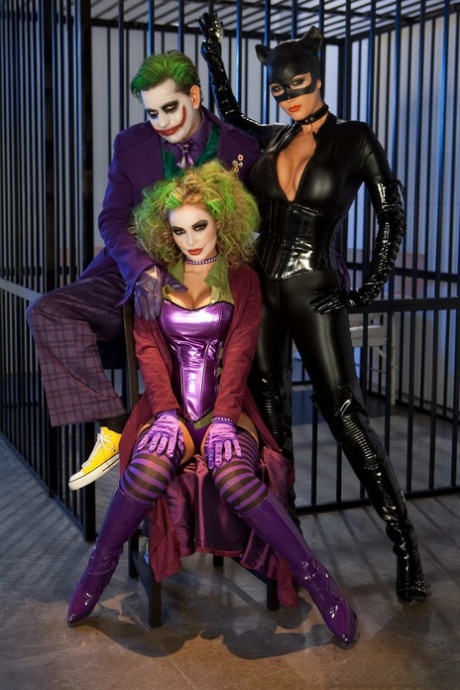 cosplay de peitos grandes adulto superior foto