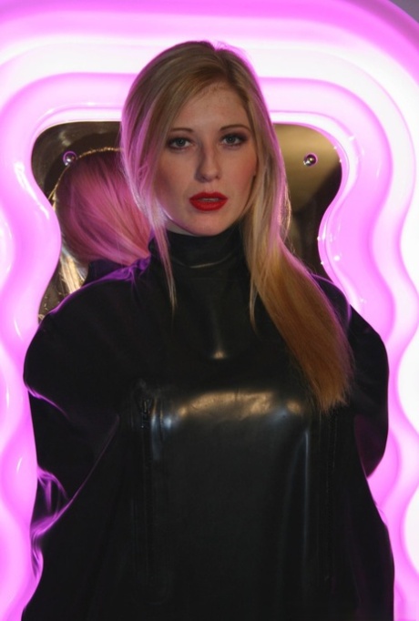 Ashley Long star exclusive photos