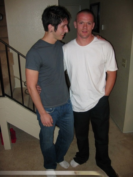 amateur gay hd photos