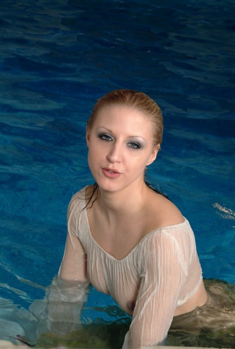 swimming pool beautiful xxx pic