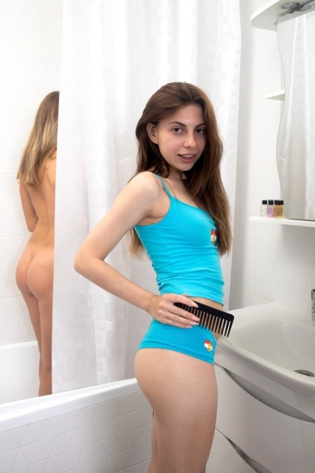 Dayana Kamil naked pornstar images
