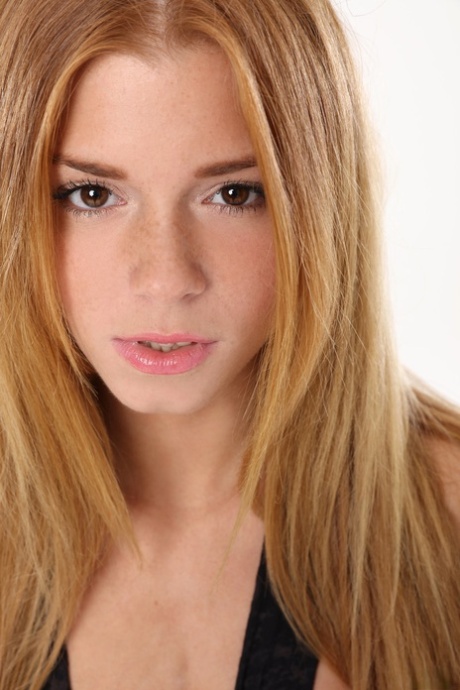 teen casting top pic