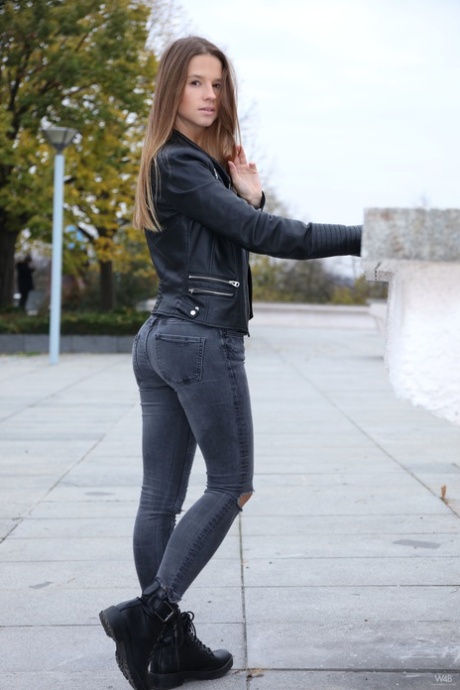jeans sexy nude photo