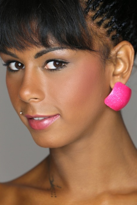 cute ebony beautiful naked picture
