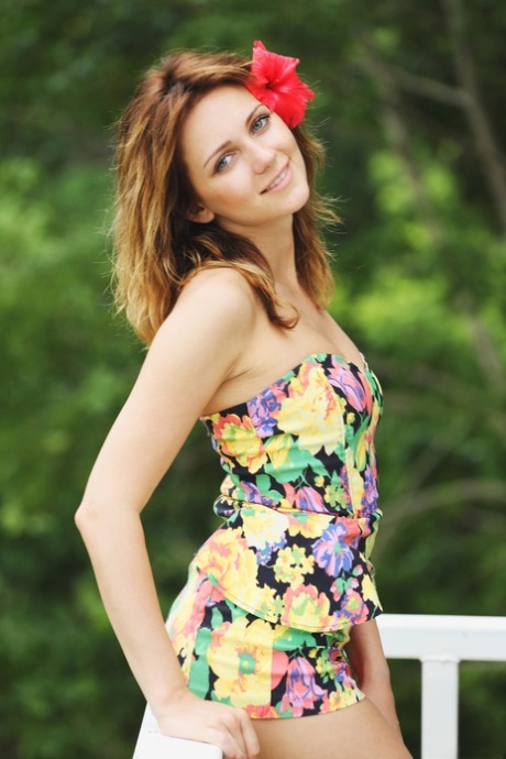Niki Mey pornographic actress pictures