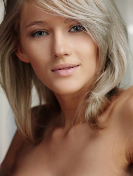 Mila Ieye nice model pic