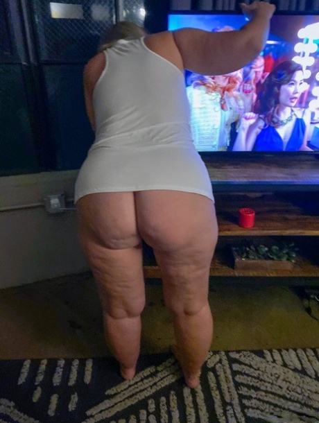 pies maduros desnudos imagen