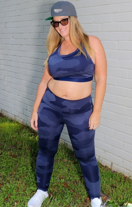 bbw yoga pants beautiful nude images