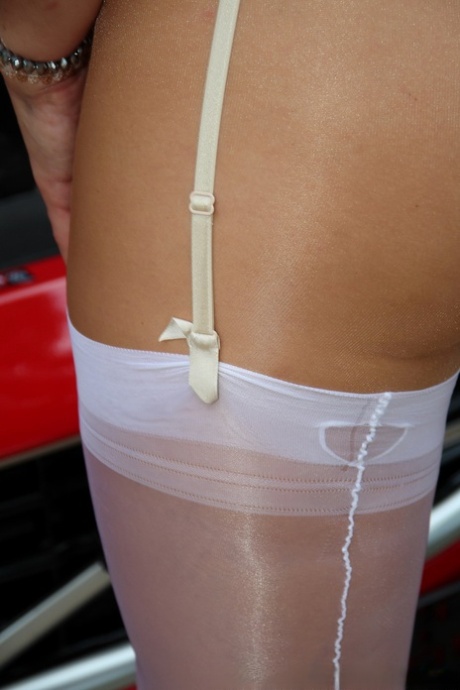 german milf free naked pics