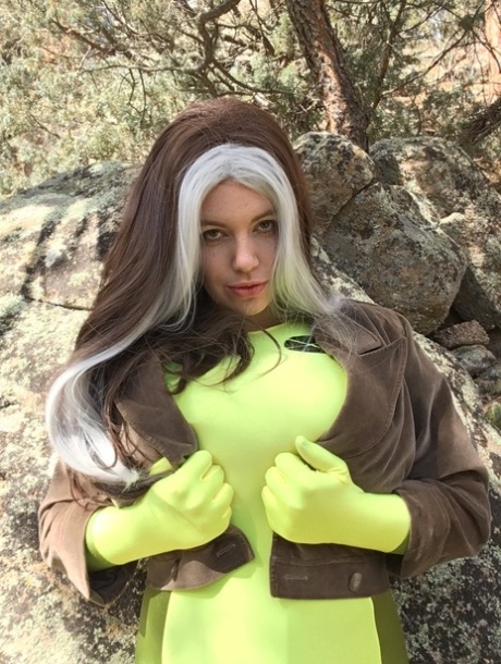 cosplay di grandi tette porno nudo fotografie