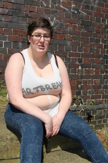 chubby jeans free naked image