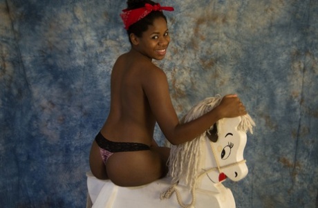 lesbiana interracial hermosa perfecta archivo