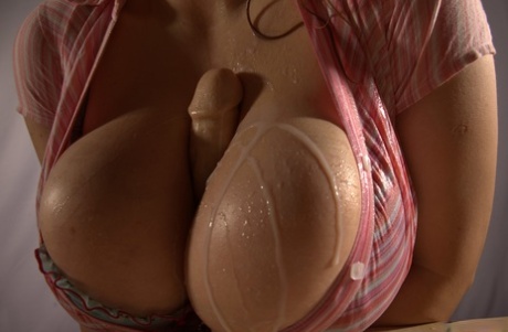 branlette espagnole à gros seins xxx parfait img