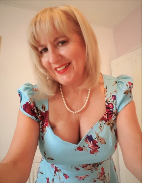 british mature beautiful nude picture