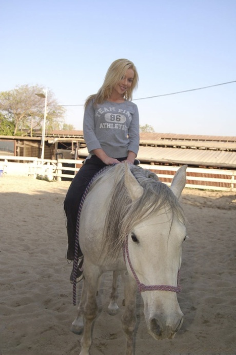 country girl naked photo