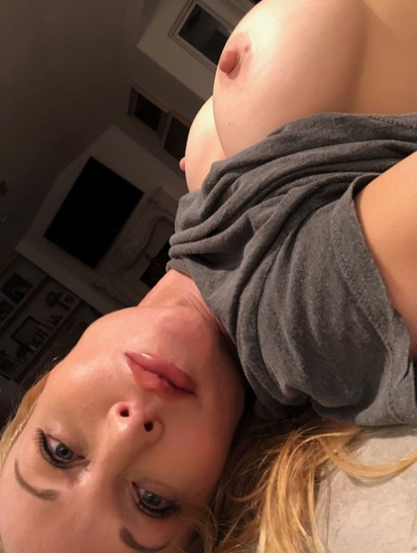 selfie de peitos grandes xxx galeria