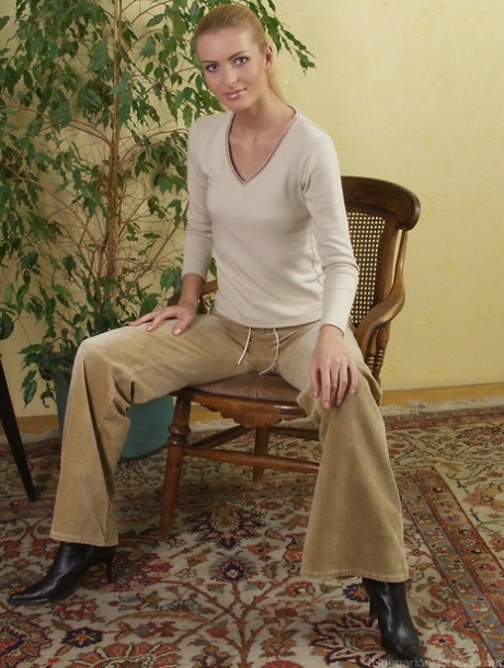 Brenda Logan star sexy archive