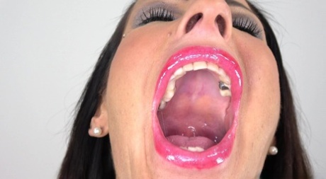 ahegao pornografia de alta qualidade foto
