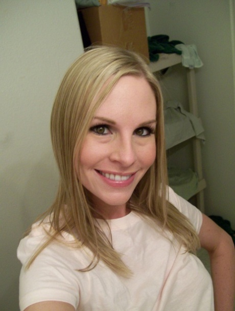 blondes Selfie heiße freie bilder