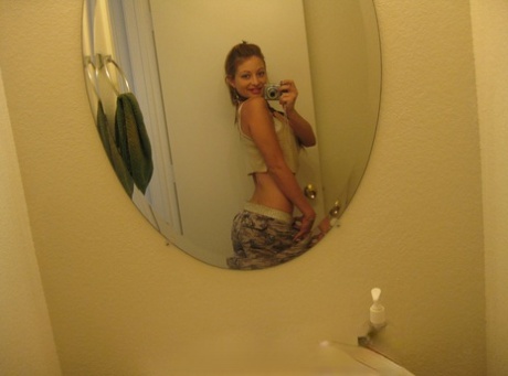 teen mirror free sex picture