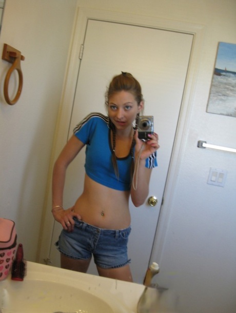 teen mirror free sexy images