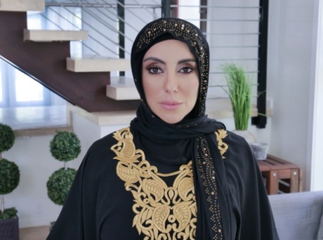 hijab nude pictures